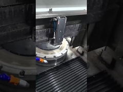 ثمانية بوصات من البلورات الكريستالية