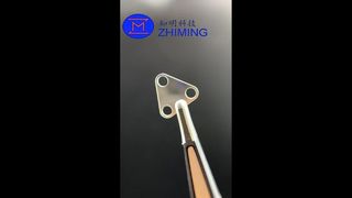 مكون مثلث مخصص من الياقوت مع فتحة عالية الدقة