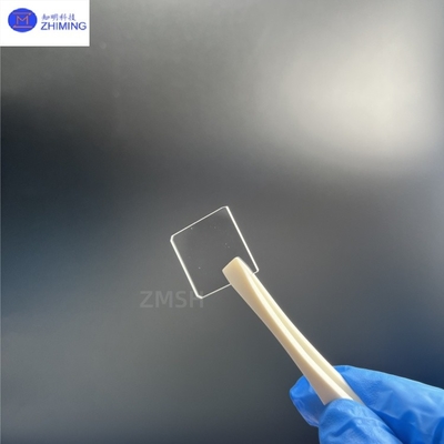 شراء زعفران مربع النافذة الزجاج البصري مقاومة للاستعمال العالي قابلة للتخصيص التصنيع عبر الإنترنت